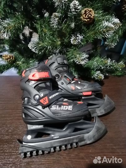 Коньки хоккейные детские