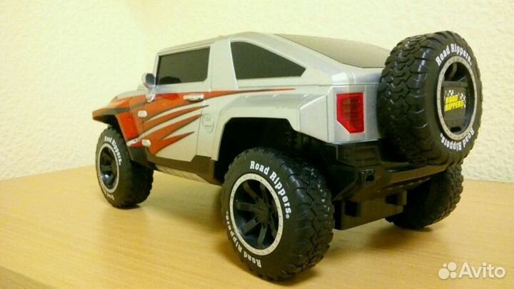 Хаммер машина на батарейках