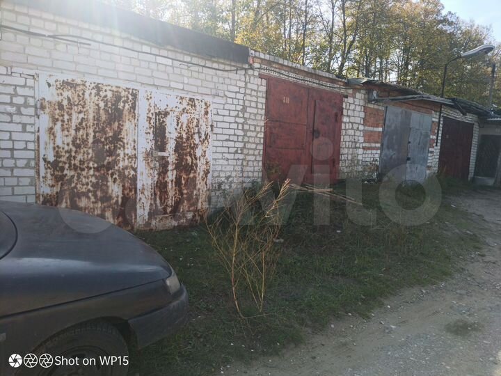 Гараж, > 30 м²