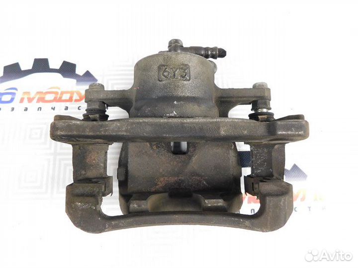 Б/У Суппорт передний правый Toyota Camry