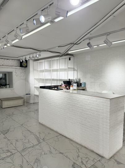 Торговая площадь, 270 м²