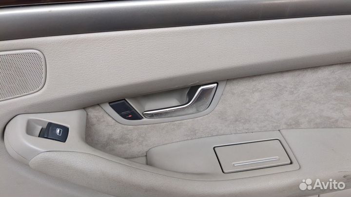 Дверь боковая правая задняя Audi A8 (D3)