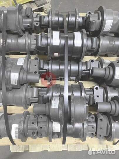 Каток опорный Hyundai 9072631