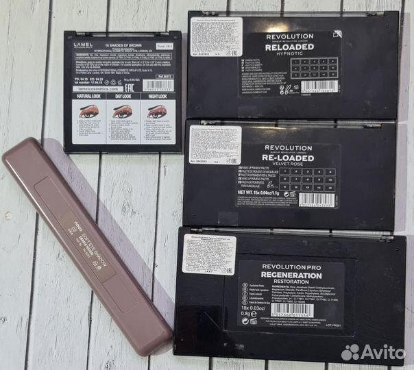 Палетка теней revolution pro lamel novo