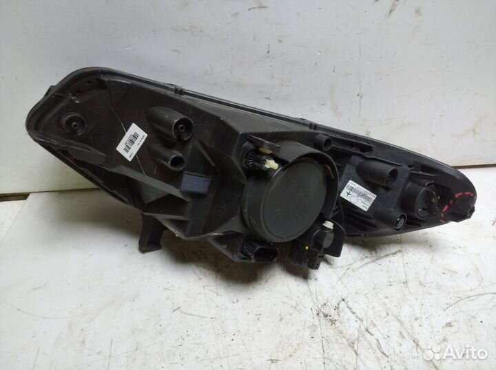 Фара правая Ford EcoSport 2014-2018
