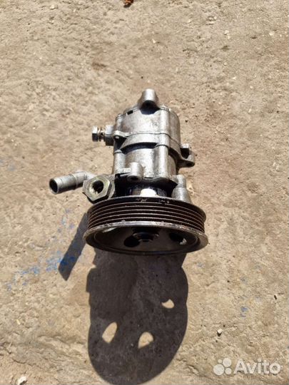 Насос гидроусилителя руля Mercedes W210