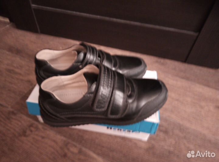 Полуботинки в идеальном состоянии 35размер