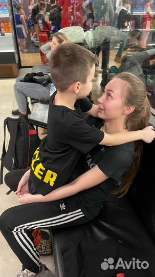 Персональный тренер по фитнесу и тайскому боксу