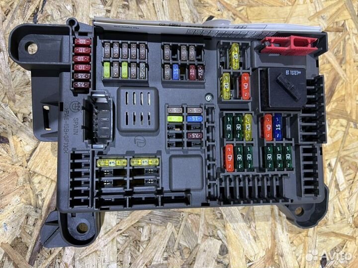 Распределитель тока BMW X5 E70 X6 E71 61146931687