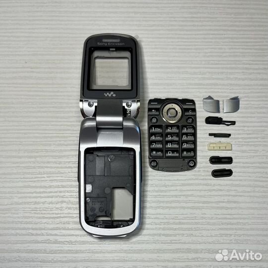 Sony ericsson z710i корпус с клавиатурой