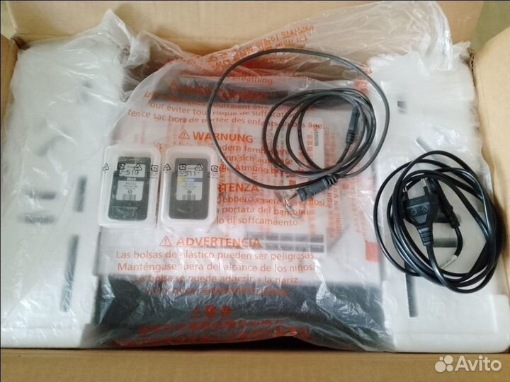 Продается Принтер Canon Pixma iP2700