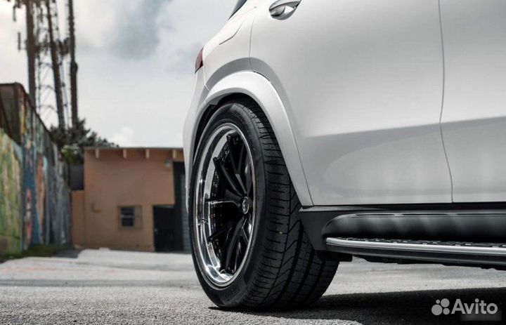 Кованые диски в стиле HRE для Mercedes GLE R22