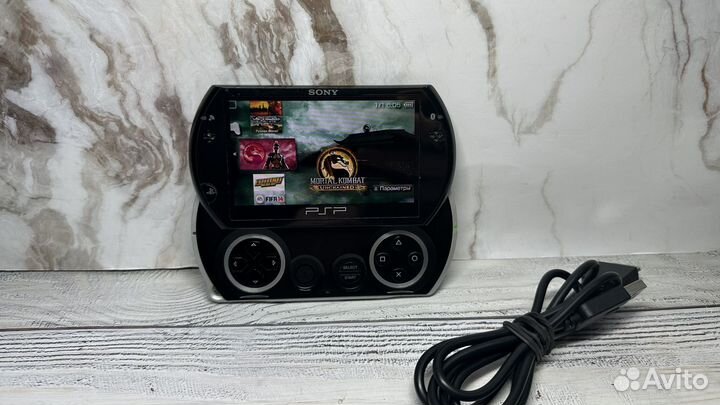 Игровая приставка psp go 16gb с играми