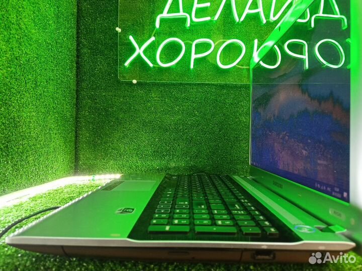 Ноутбук Samsung офисный бюджетный