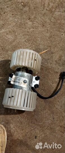 Новый оригинальный Моторчик печки bmw х5 е53, e39