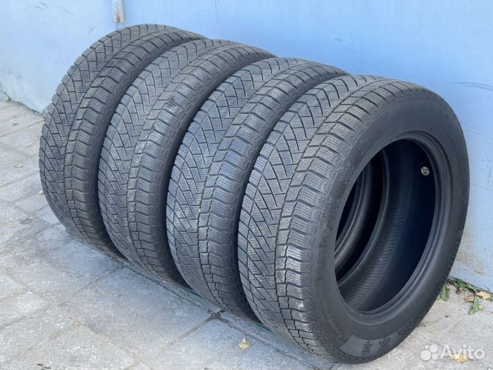 Continental ContiVikingContact 6 225/60 R17 99T