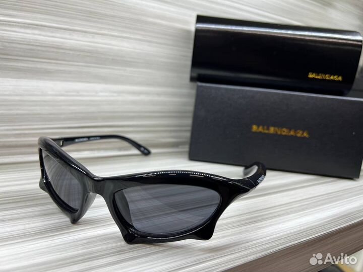 Очки Balenciaga