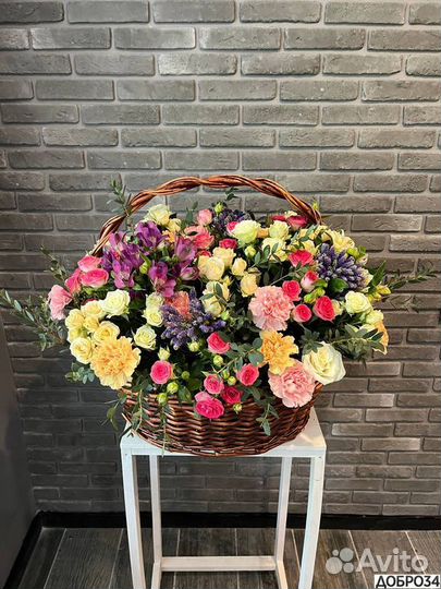Цветы в корзине, Корзины с цветами с доставкой