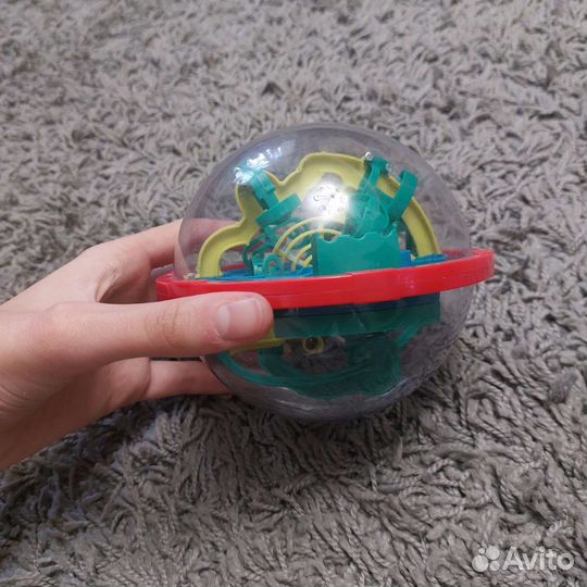 Головоломка шар-лабиринт