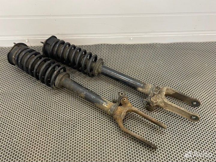 Стойки Mercedes-Benz Ml 320 W164 OM 642.940 2008