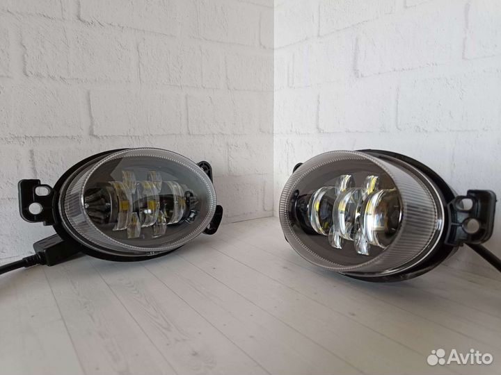 Мощные противотуманные фары на Мерседес 140Вт