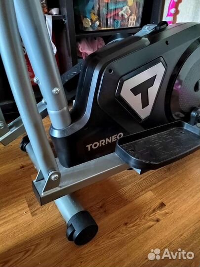 Эллиптический тренажер torneo