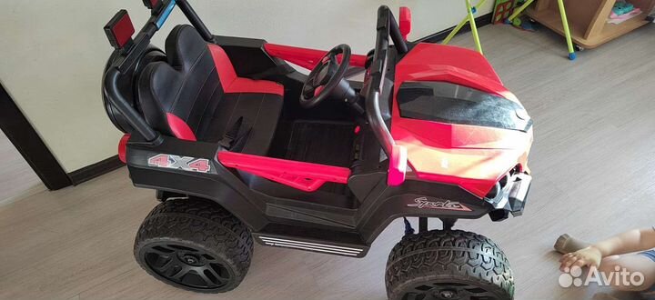 Детский электромобиль