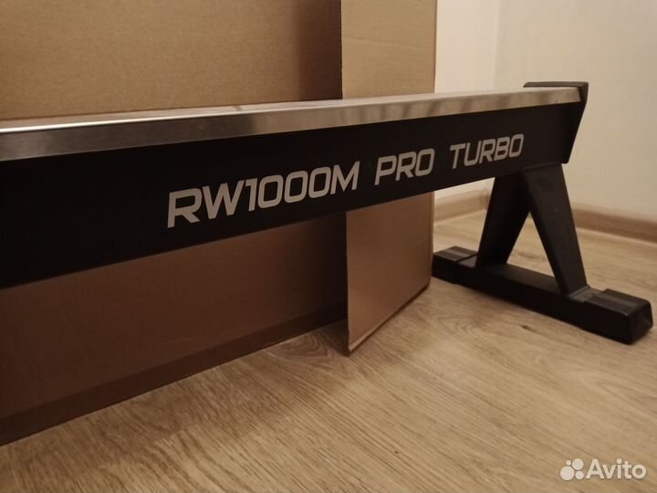 Гребной тренажер Bronze Gym RW1000M Pro