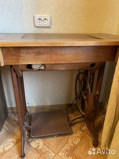 Швейная машинка veritas ножная