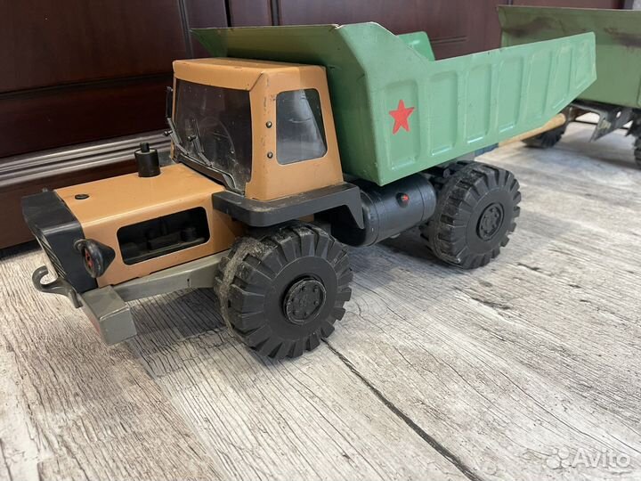 Игрушка самосвал СССР
