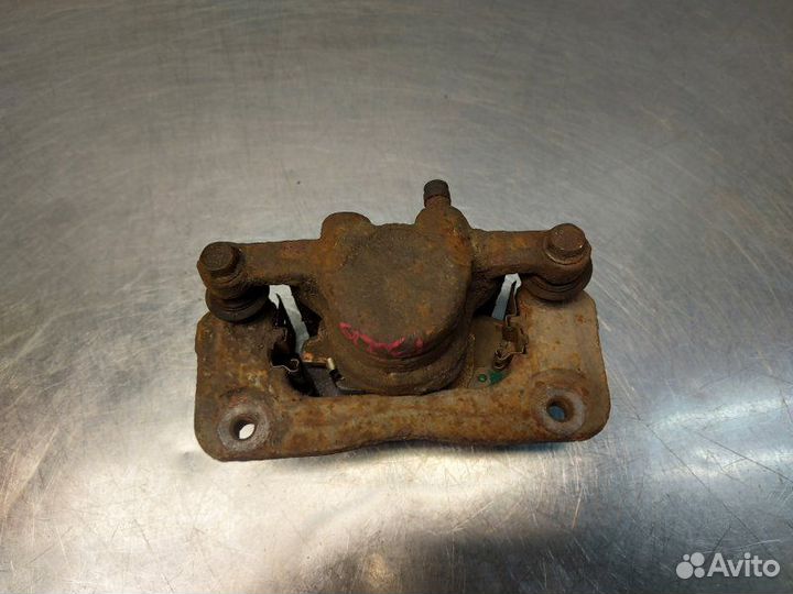 Суппорт задний левый Hyundai Santa Fe 3 DM D4HB