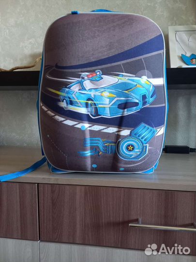 Портфель школьный