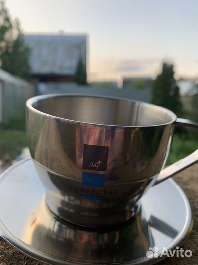 Чашка с блюдцем из нержавеющей стали