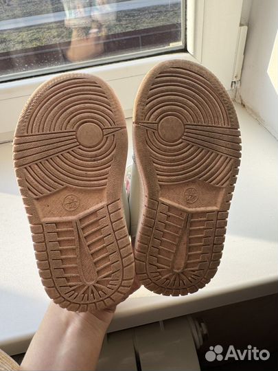 Кроссовки детские