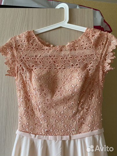 Платье вечернее