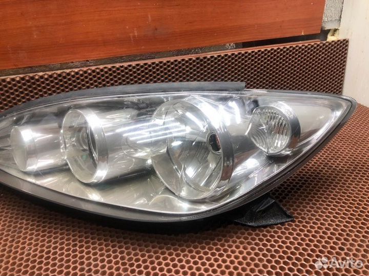 Фара передняя левая Toyota Camry ACV36