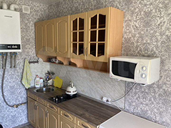 2-к. квартира, 80 м², 9/10 эт.