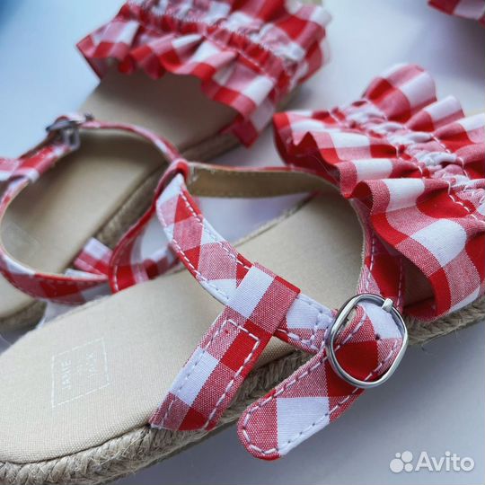 Сандали босоножки бренд