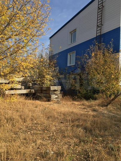 Здание, 10468 м²