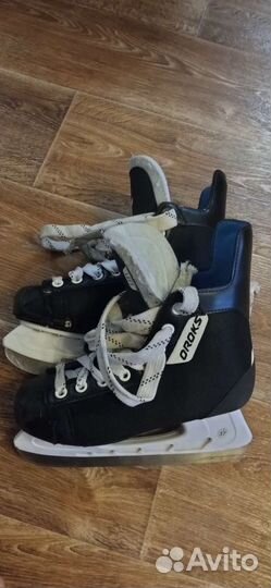 Коньки хоккейные 37 размер