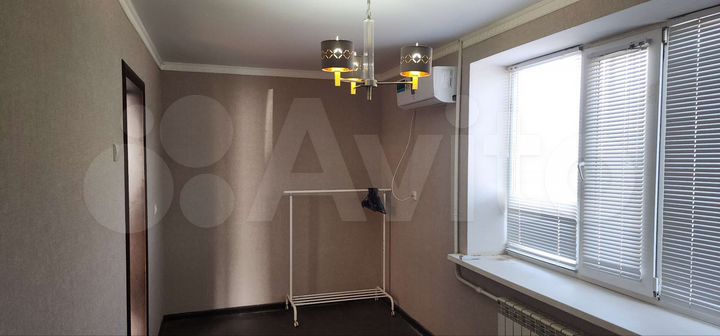 2-к. квартира, 42 м², 1/5 эт.