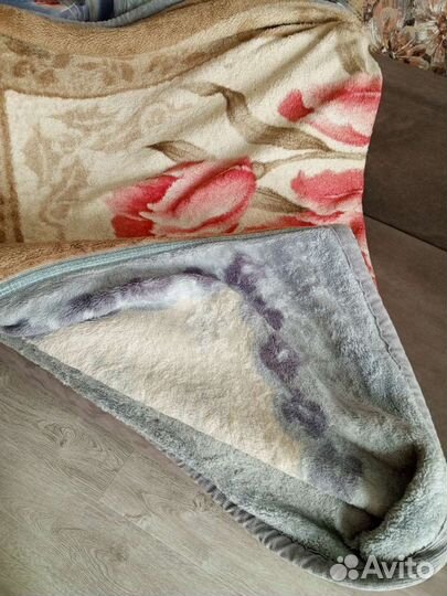 Покрывало на 2 х спальную кровать или диван
