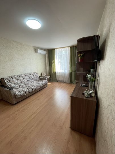 2-к. квартира, 60 м², 4/16 эт.