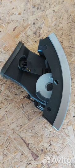 Дефлектор левый на Cadillac bls