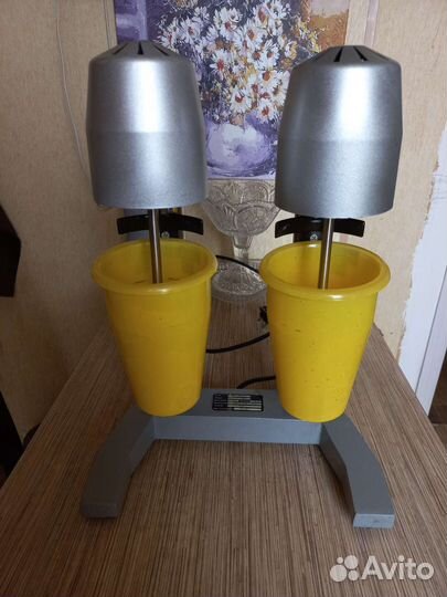 Миксер для молочных коктейлей бу