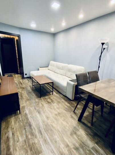 2-к. квартира, 57 м², 5/5 эт.