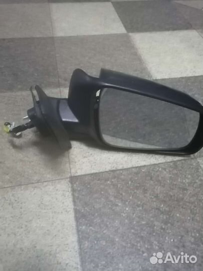 Авто зеркало и ручка двери