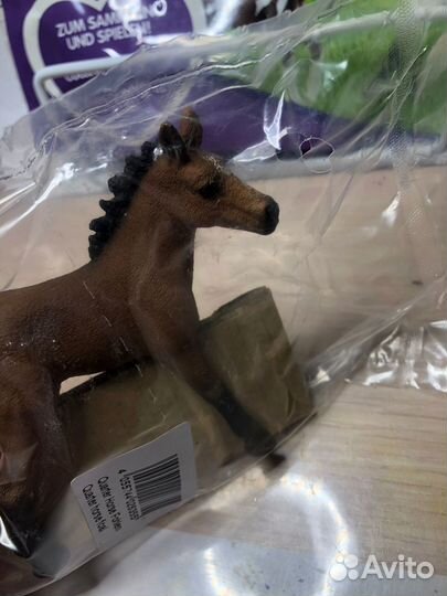 Фигурка жеребенка schleich новая