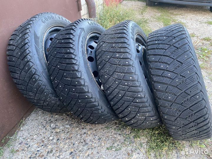 GoodYear Ultragrip Ice Arctic 185/60 r15 88T