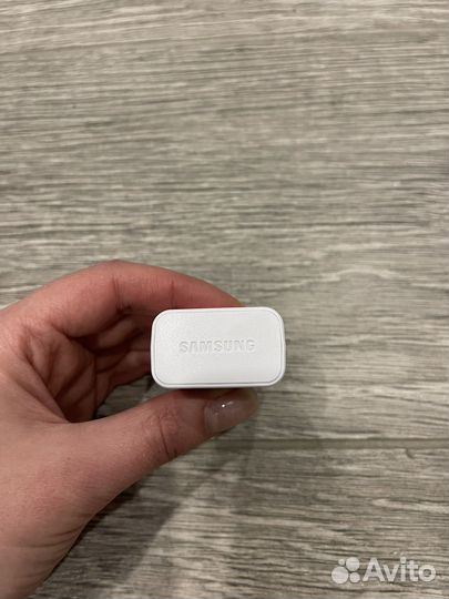 Адаптер питания для смартфона Samsung